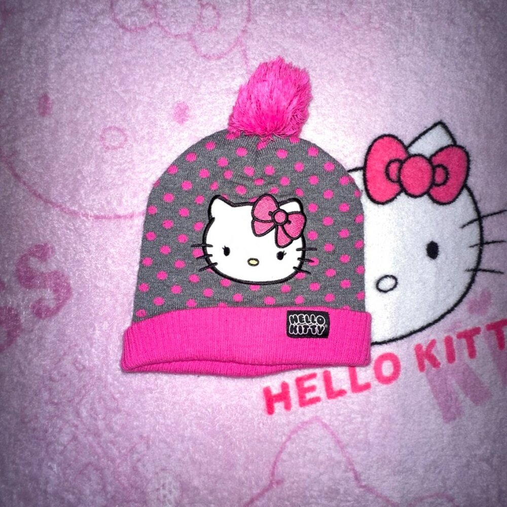 hello kitty beanie